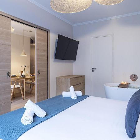 The Blue Suite On Champs Elysees Avenue Paris Exteriör bild