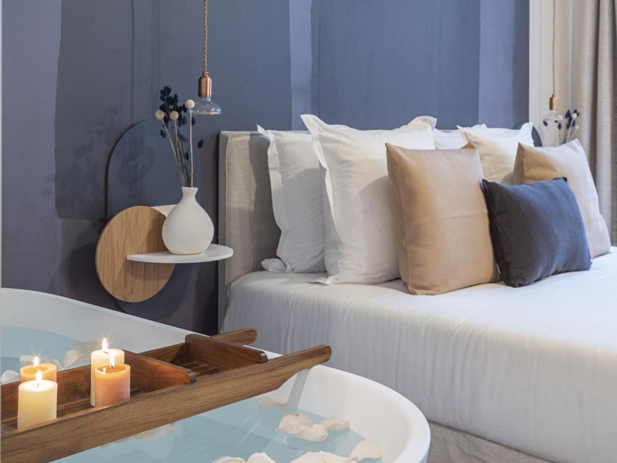 The Blue Suite On Champs Elysees Avenue Paris Exteriör bild
