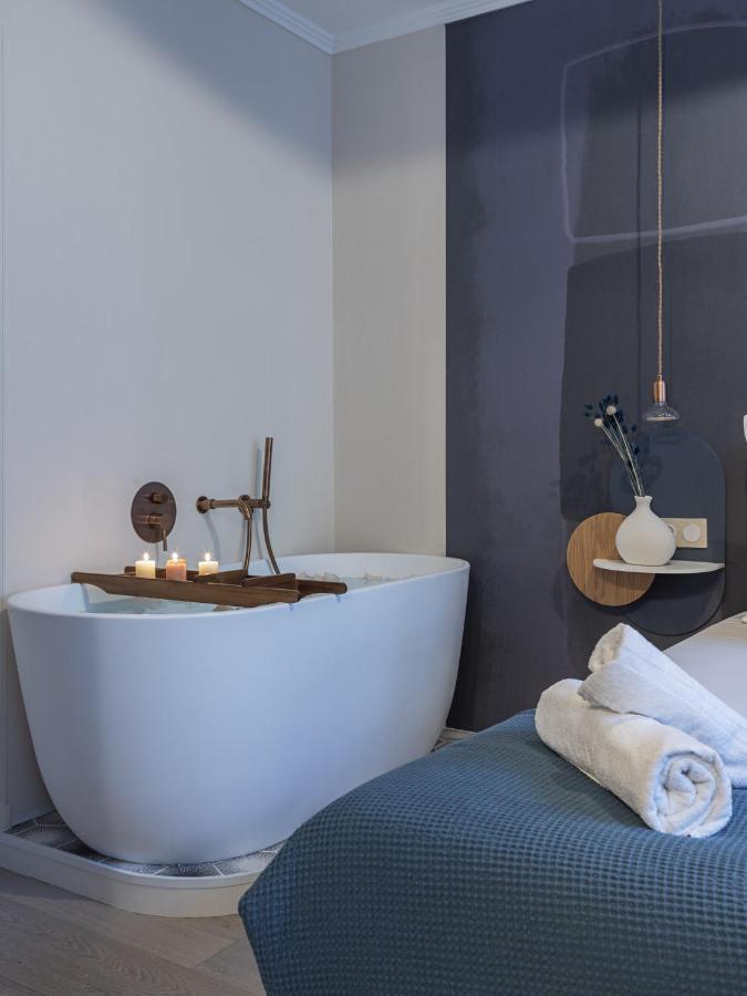 The Blue Suite On Champs Elysees Avenue Paris Exteriör bild