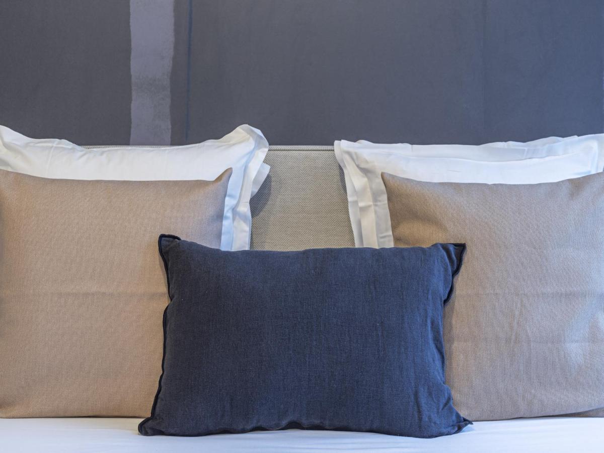 The Blue Suite On Champs Elysees Avenue Paris Exteriör bild