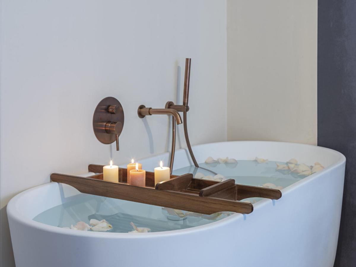 The Blue Suite On Champs Elysees Avenue Paris Exteriör bild