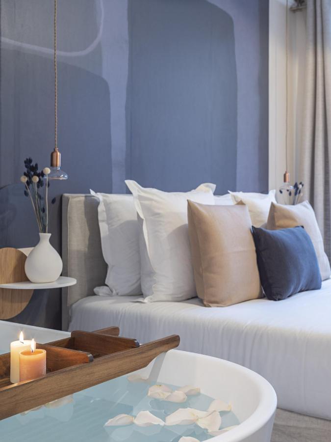 The Blue Suite On Champs Elysees Avenue Paris Exteriör bild